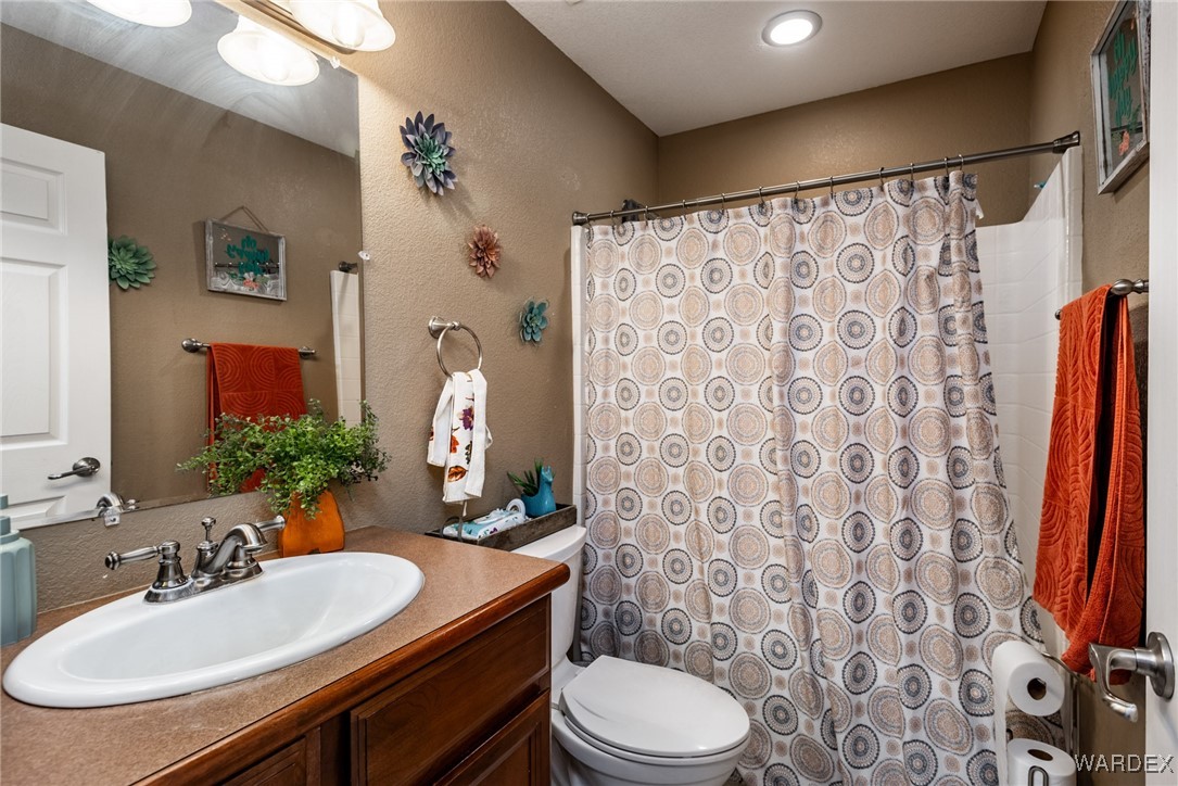 4178 Bluff Road Golden Valley, AZ 86413 - Photo 31 of 42 Bathroom