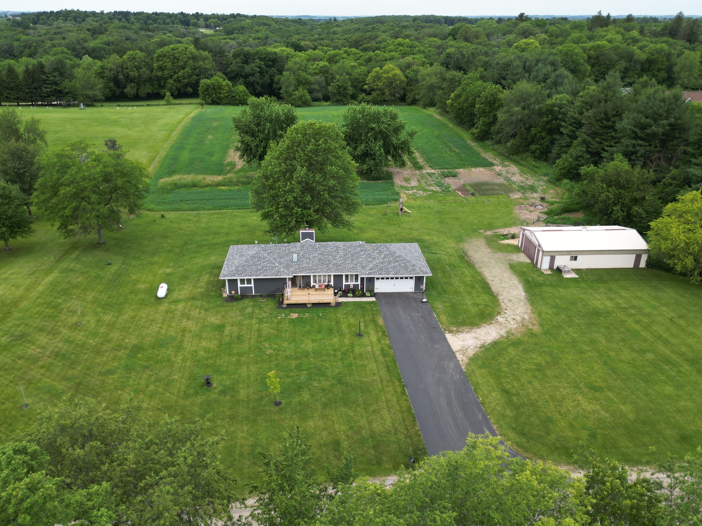 315 South Jackson Road Pecatonica, IL 61063 - Photo 5 of 58