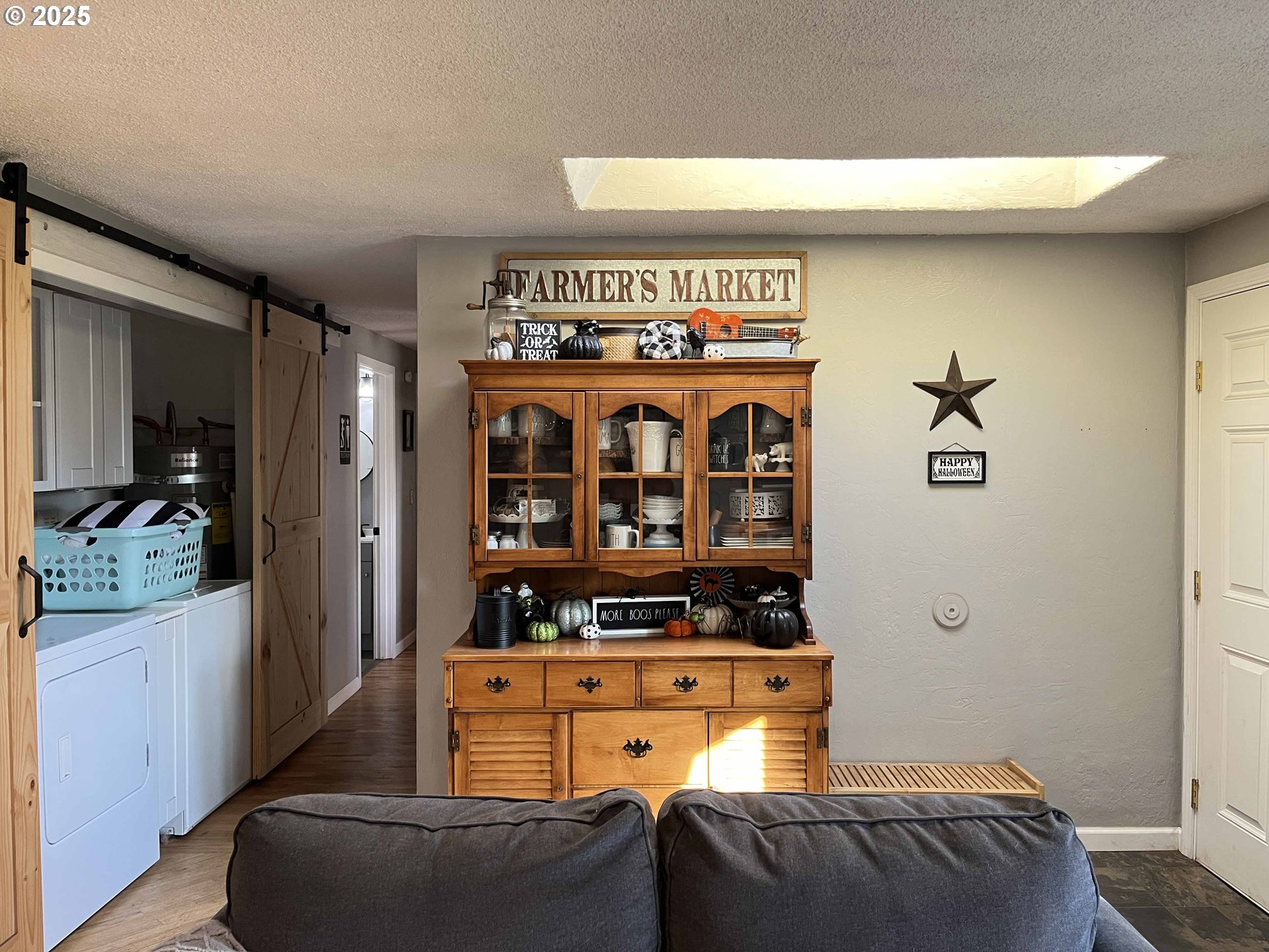 2045 19th Street Florence, OR 97439 - Photo 10 of 43 a kitchen with stainless steel appliances granite countertop a stove and a refrigerator