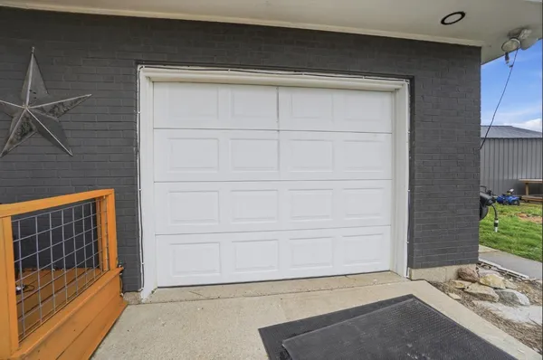 $359,900 | 23876 State Line Road, Lawrenceburg, IN 47025