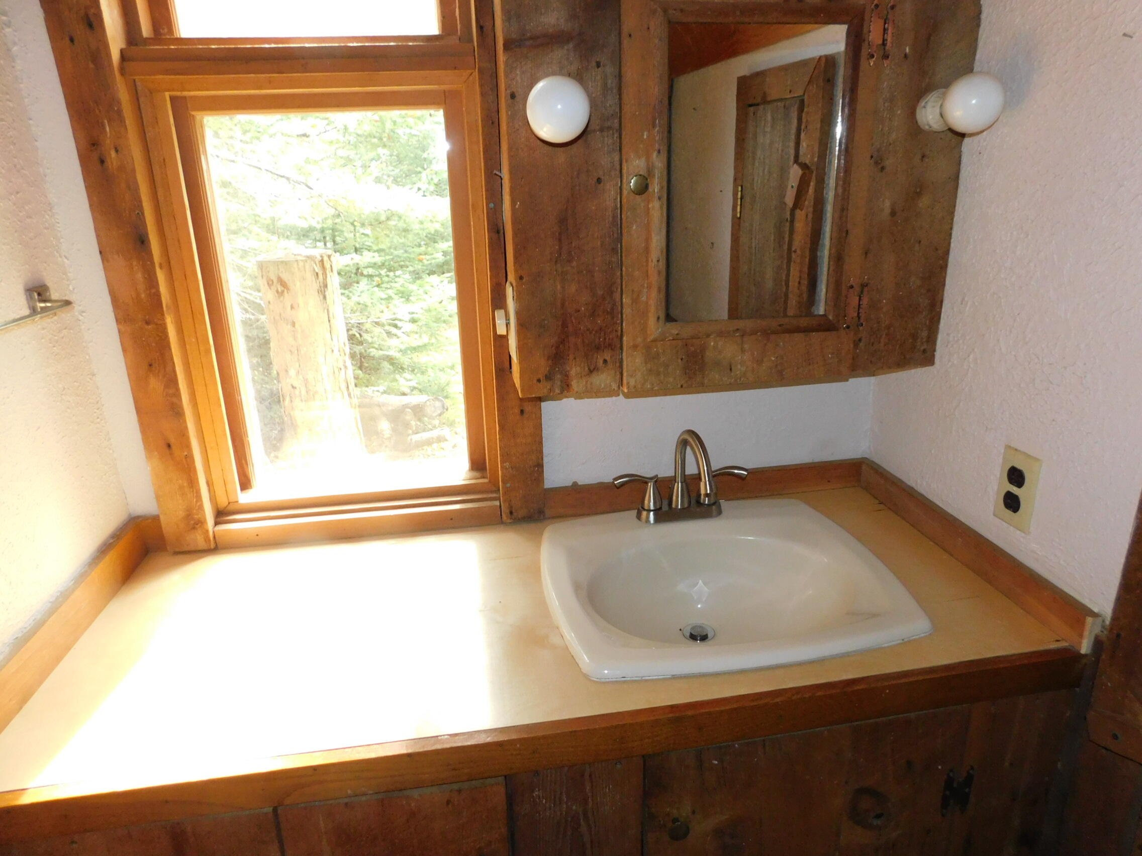 86 Summer Harbor Road Winter Harbor, ME 04693 - Photo 18 of 41 194