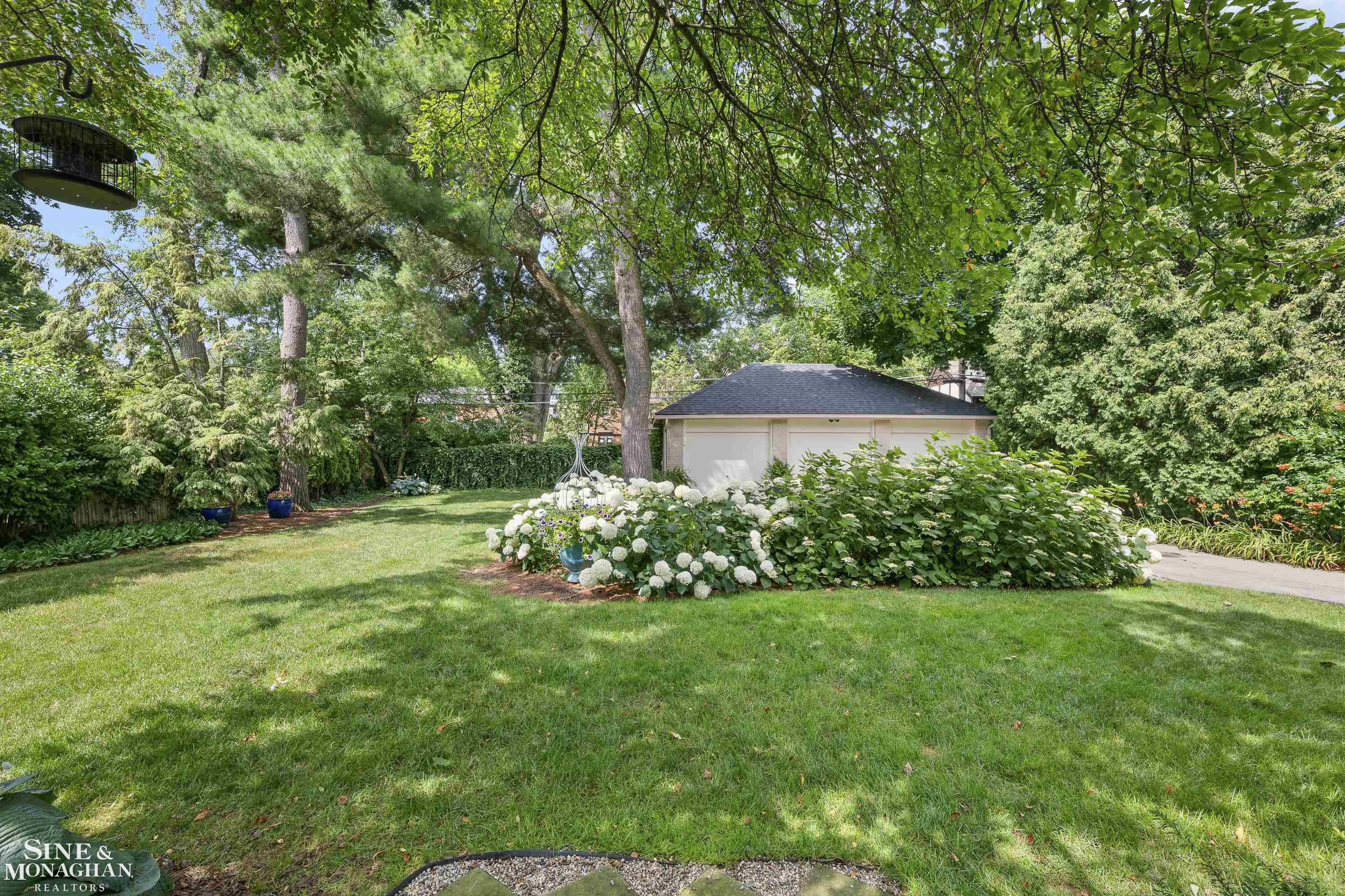 1035 Yorkshire Road Grosse Pointe Park, MI 48230 - Photo 45 of 61