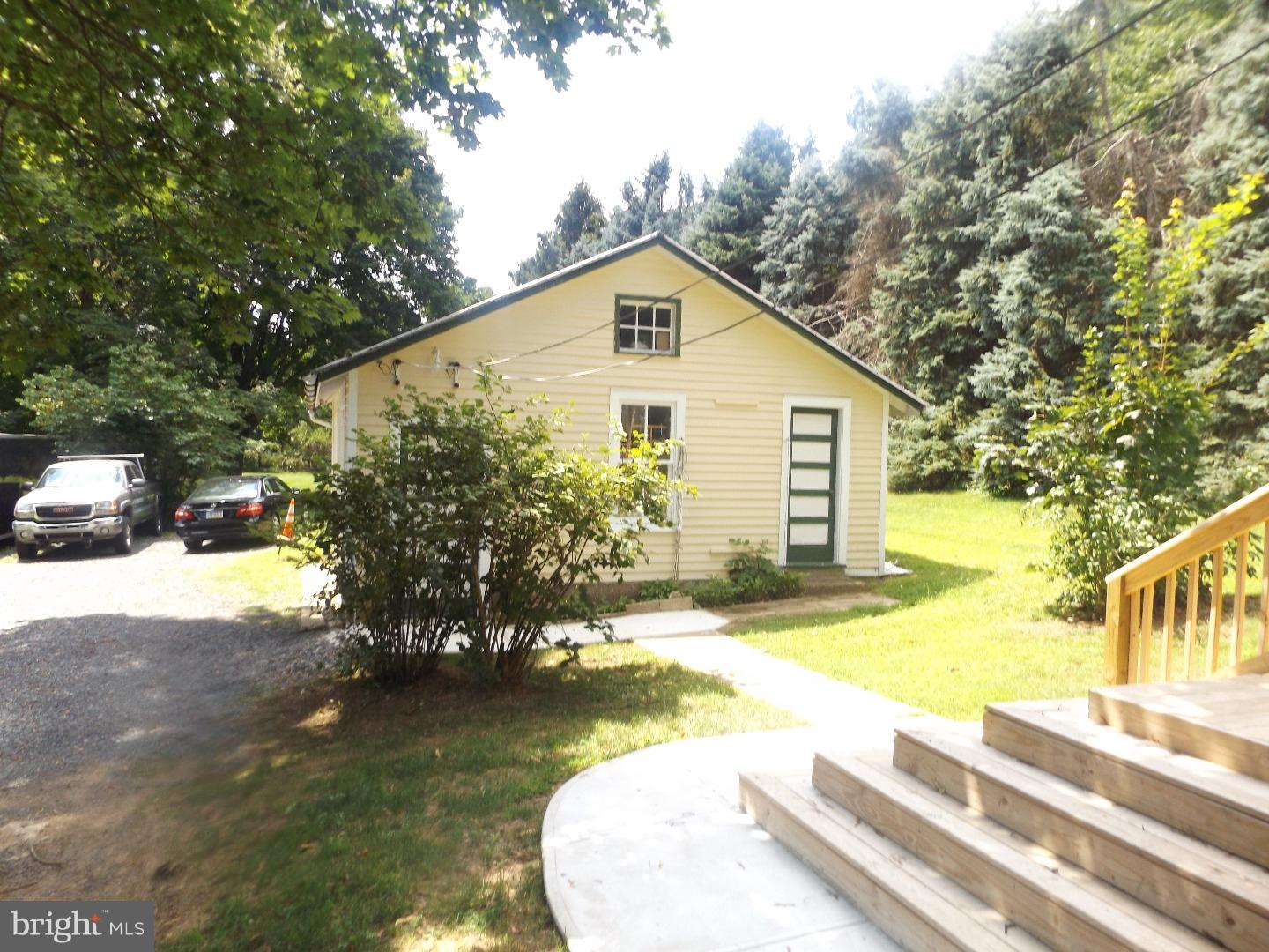 2662 Durham Road Buckingham, PA 18902 - Photo 2 of 25 Gallery Image 2