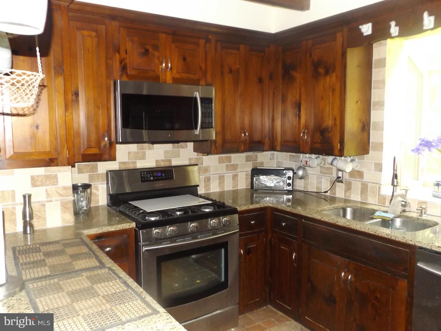 2662 Durham Road Buckingham, PA 18902 - Photo 11 of 25 Gallery Image 11
