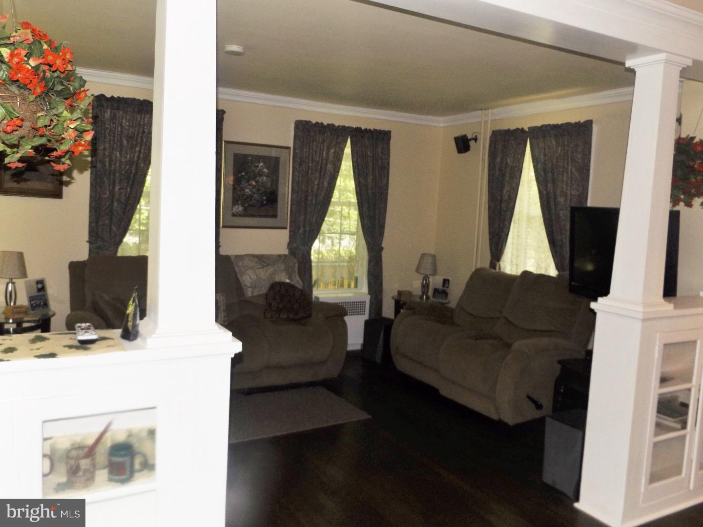2662 Durham Road Buckingham, PA 18902 - Photo 5 of 25 Gallery Image 5