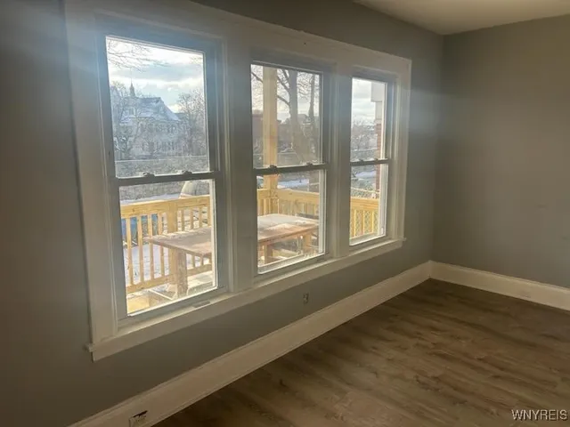 $1,100 | 232 Humboldt Parkway, Buffalo, NY 14214