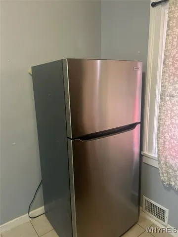 $1,100 | 232 Humboldt Parkway, Buffalo, NY 14214