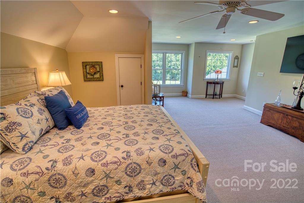 1717 South Point Road Belmont, NC 28012 - Photo 30 of 42 Gallery Image 30
