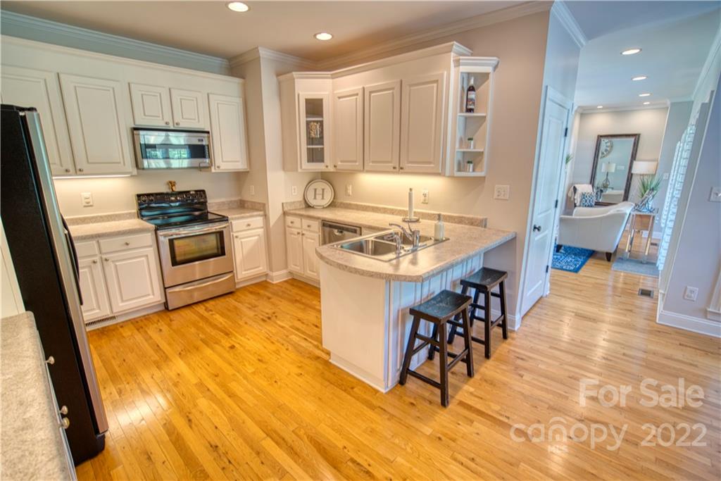 1717 South Point Road Belmont, NC 28012 - Photo 8 of 42 Gallery Image 8