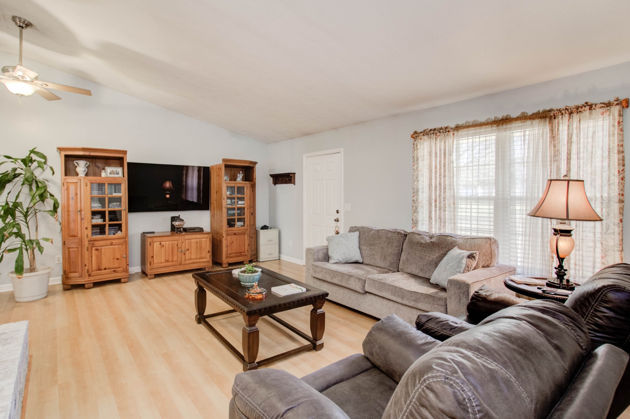 741 Balthrop Road Chapmansboro, TN 37035 - Photo 9 of 42 Gallery Image 9