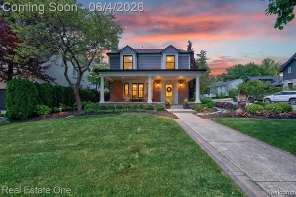 $1,849,999 | 810 Harmon Street, Birmingham, MI 48009