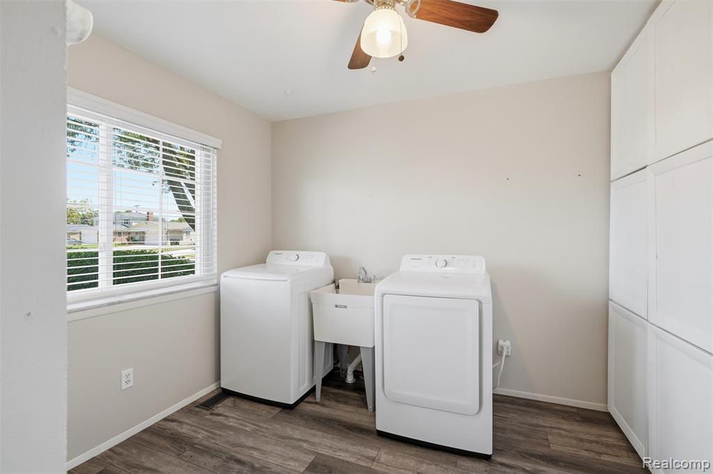 5159 Lewis Drive Sterling Heights, MI 48310 - Photo 23 of 46