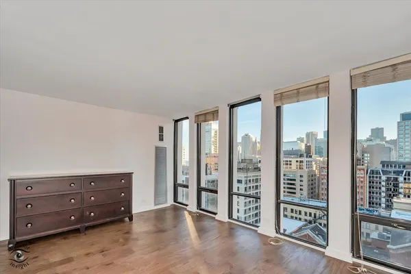 $3,750 | 200 East Delaware Place, Unit 26E, Chicago, IL 60611