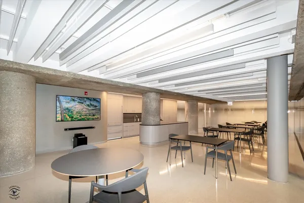 $3,750 | 200 East Delaware Place, Unit 26E, Chicago, IL 60611