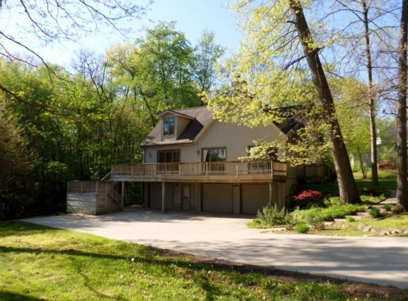 7233 Fairmount Avenue Jackson, MI 49201 - Photo 1 of 10 Photo 1
