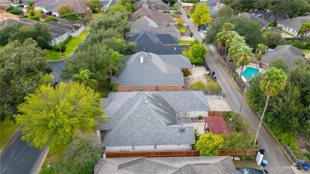 105 East Hawk Avenue McAllen, TX 78504 - Photo 26 of 34 an aerial view of houses with yard