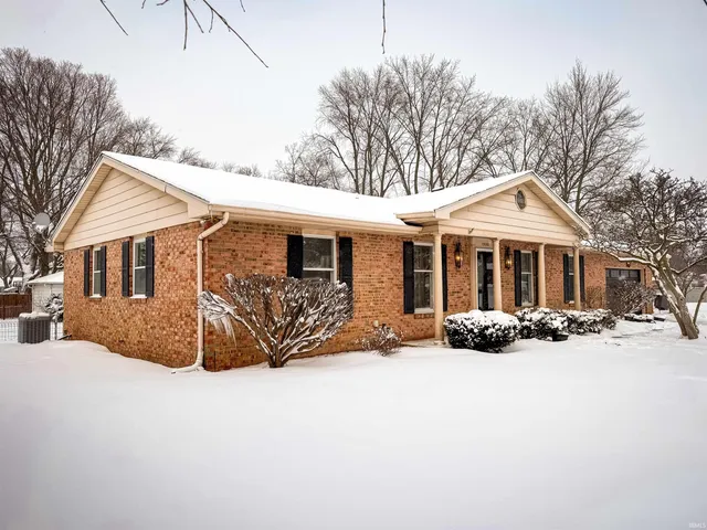 $254,900 | 1500 Suwanee Street, Elkhart, IN 46514
