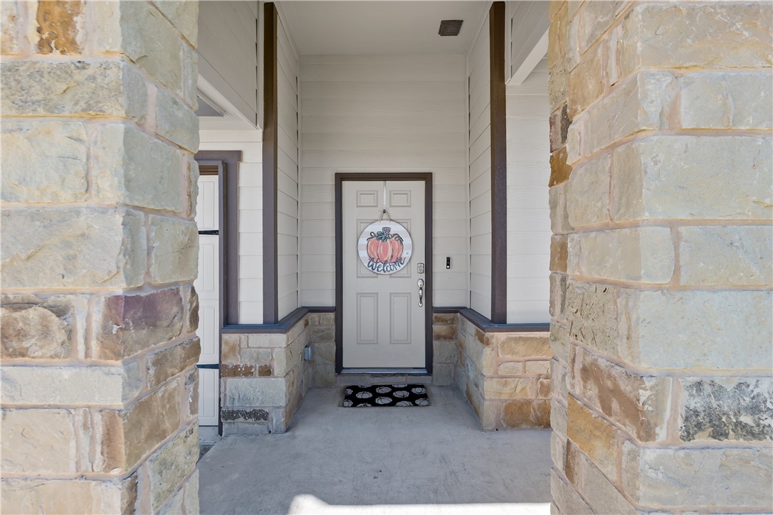 2135 Chief Street Bryan, TX 77807 - Photo 3 of 26 a view of hall way with furniture