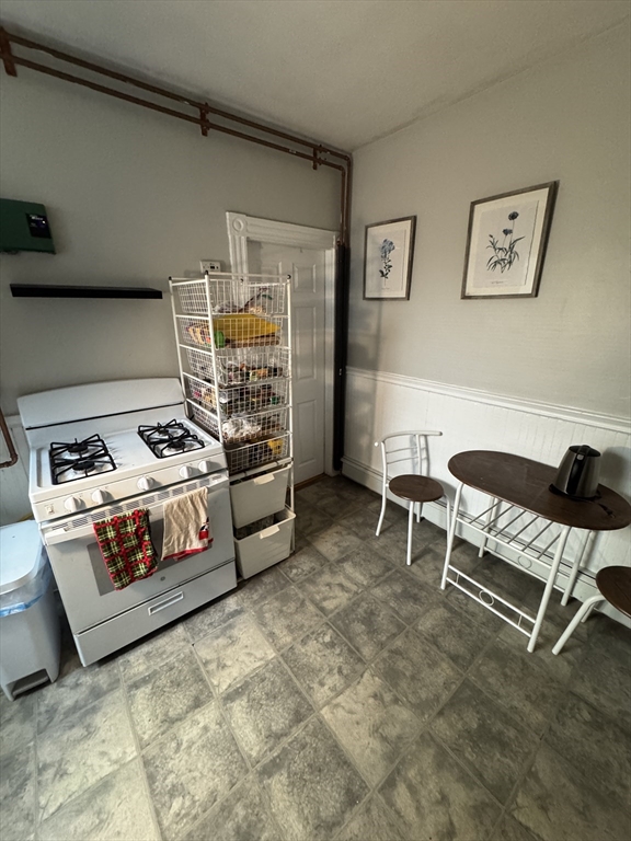 448-452 Hanover Street, Unit 402 Boston, MA 02113 - Photo 24 of 25