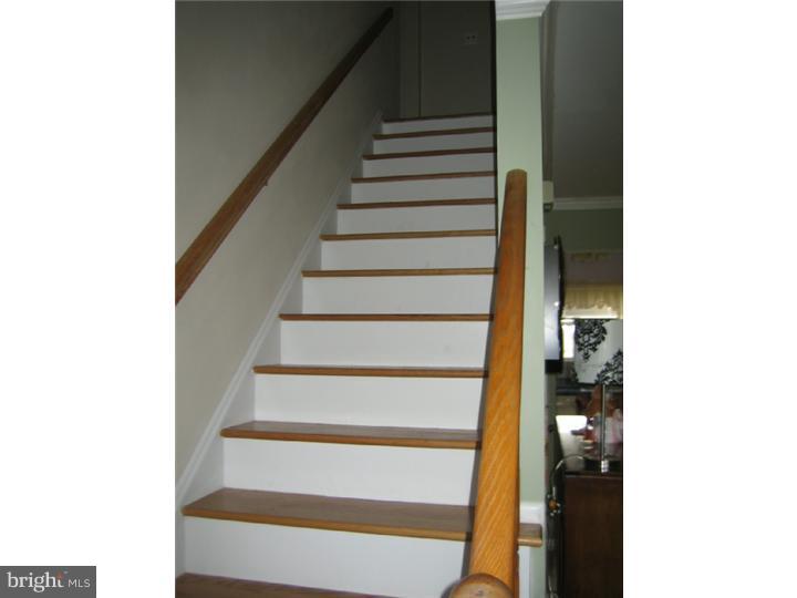 34 Pebble Road East Windsor, NJ 08520 - Photo 2 of 13 Foyer