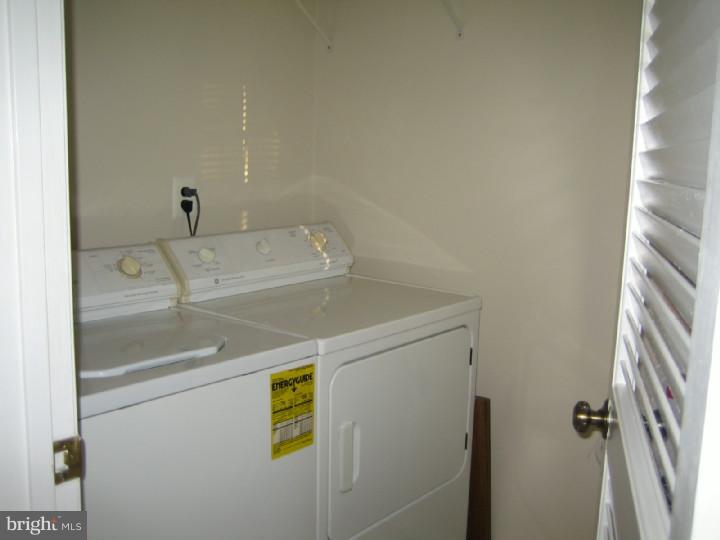 34 Pebble Road East Windsor, NJ 08520 - Photo 11 of 13 Laundry Room