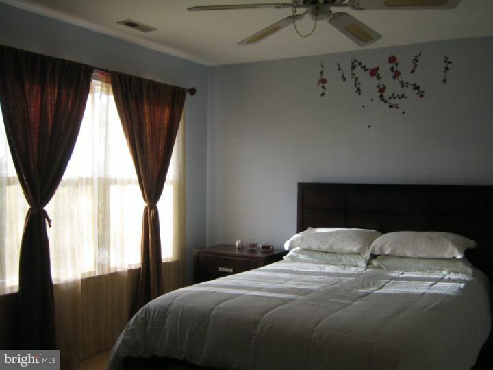 34 Pebble Road East Windsor, NJ 08520 - Photo 9 of 13 Bedroom