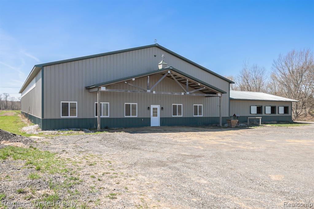 5600 Pingree Road Howell, MI 48843 - Photo 19 of 52