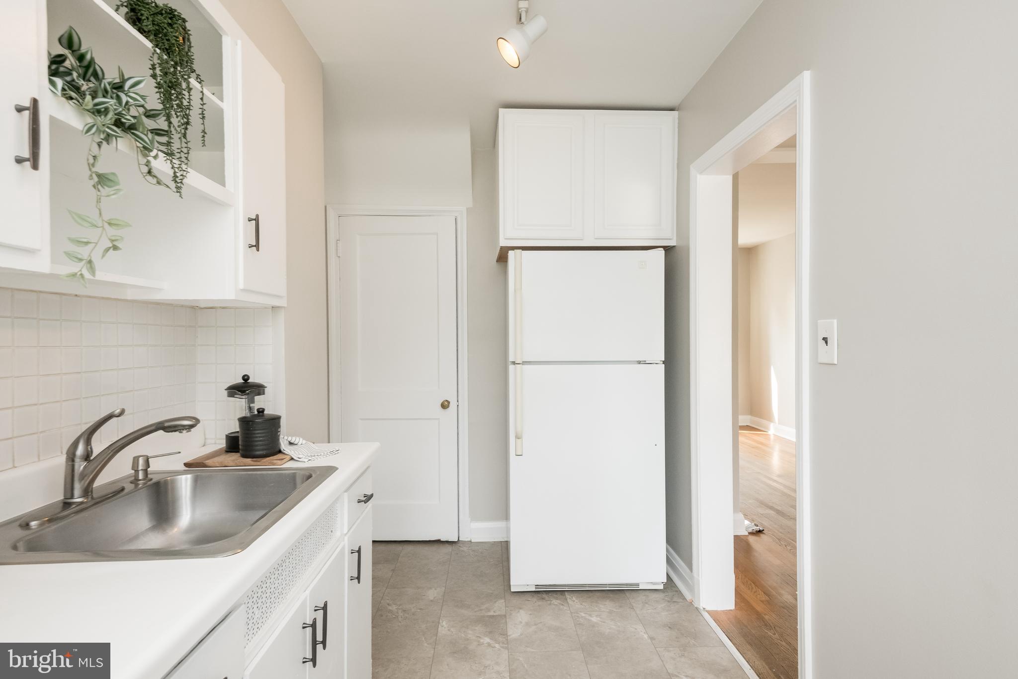 8429 Water Oak Road Baltimore, MD 21234 - Photo 19 of 36
