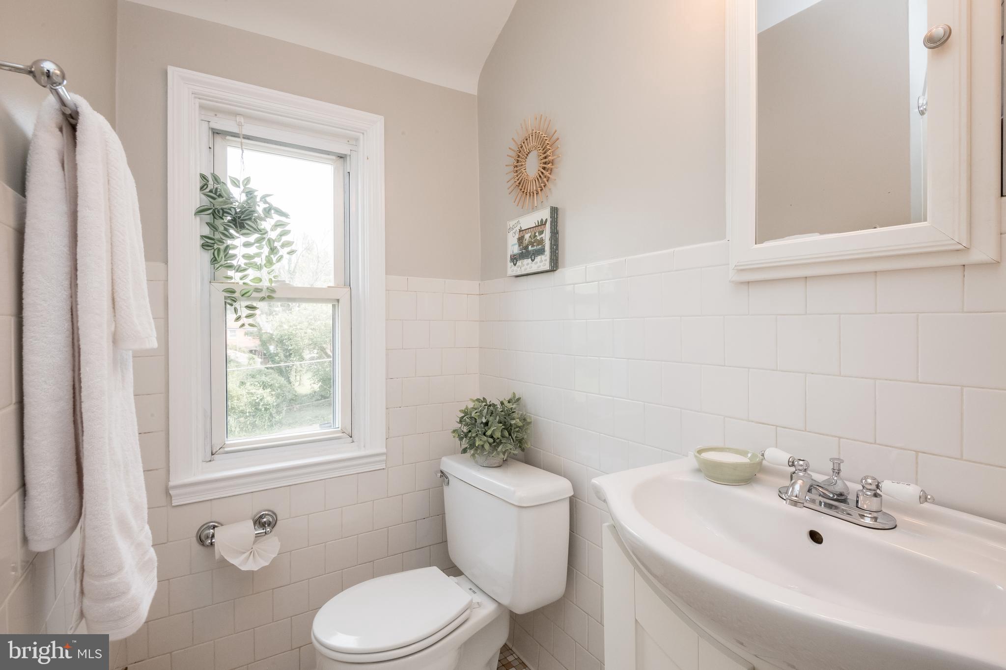 8429 Water Oak Road Baltimore, MD 21234 - Photo 28 of 36
