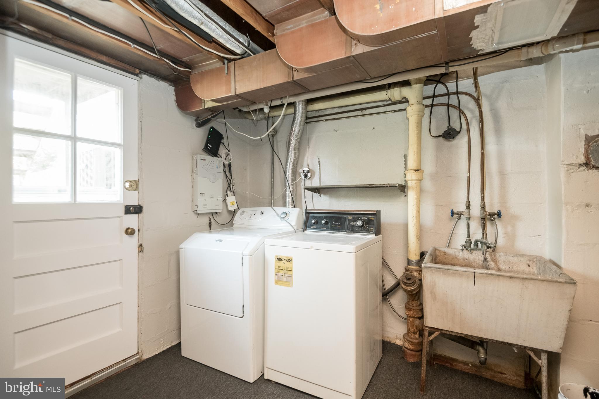 8429 Water Oak Road Baltimore, MD 21234 - Photo 32 of 36