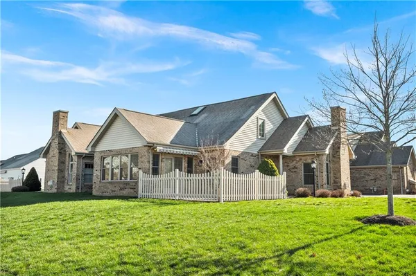 $480,000 | 7016 Berringer Court, Coraopolis, PA 15108