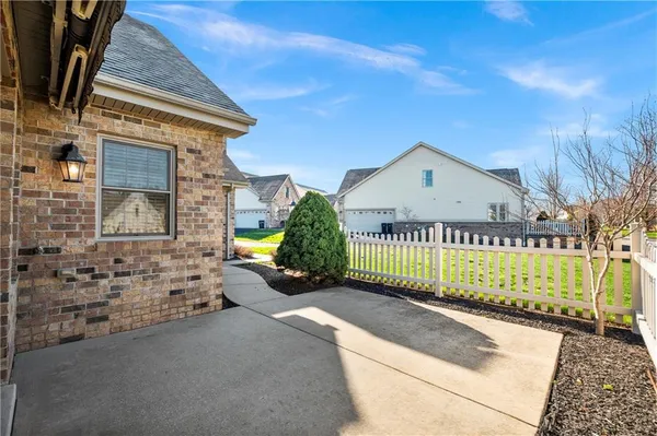 $450,000 | 7016 Berringer Court, Coraopolis, PA 15108