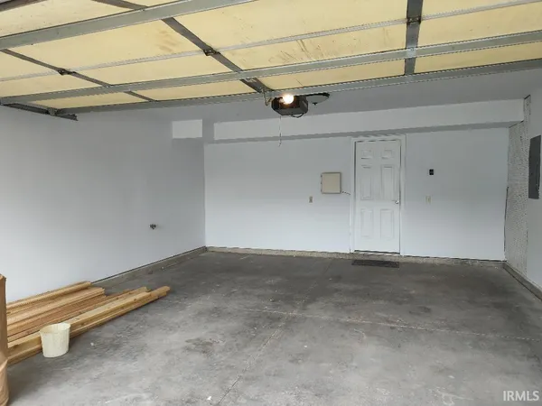 $1,995 | 9509 Hidden Village Place, Fort Wayne, IN 46835