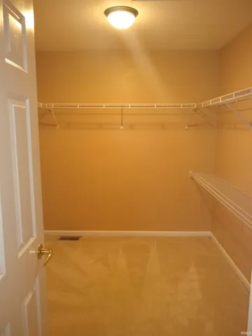 $1,995 | 9509 Hidden Village Place, Fort Wayne, IN 46835