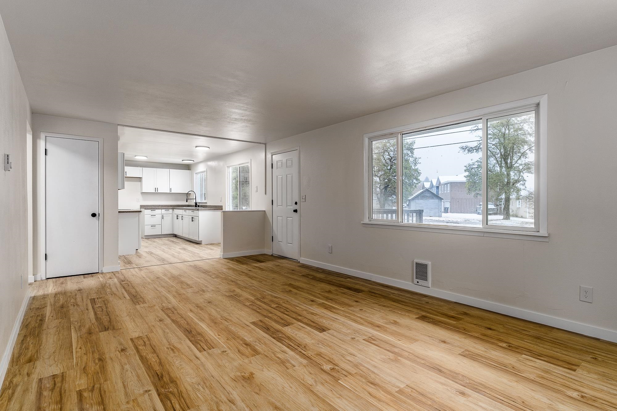 506 Washington Street Cheney, WA 99004 - Photo 8 of 21