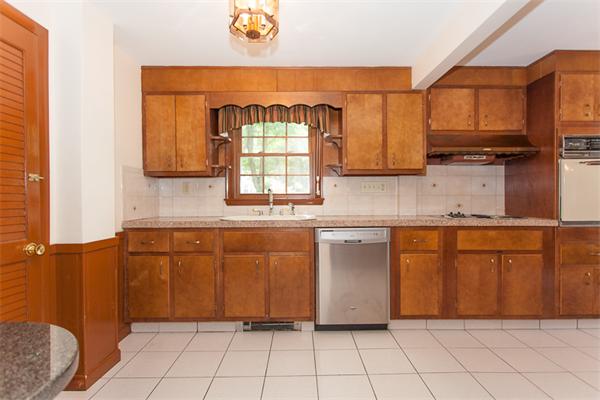 40 Wilmot Road Waltham, MA 02453 - Photo 13 of 25 Gallery Image 13