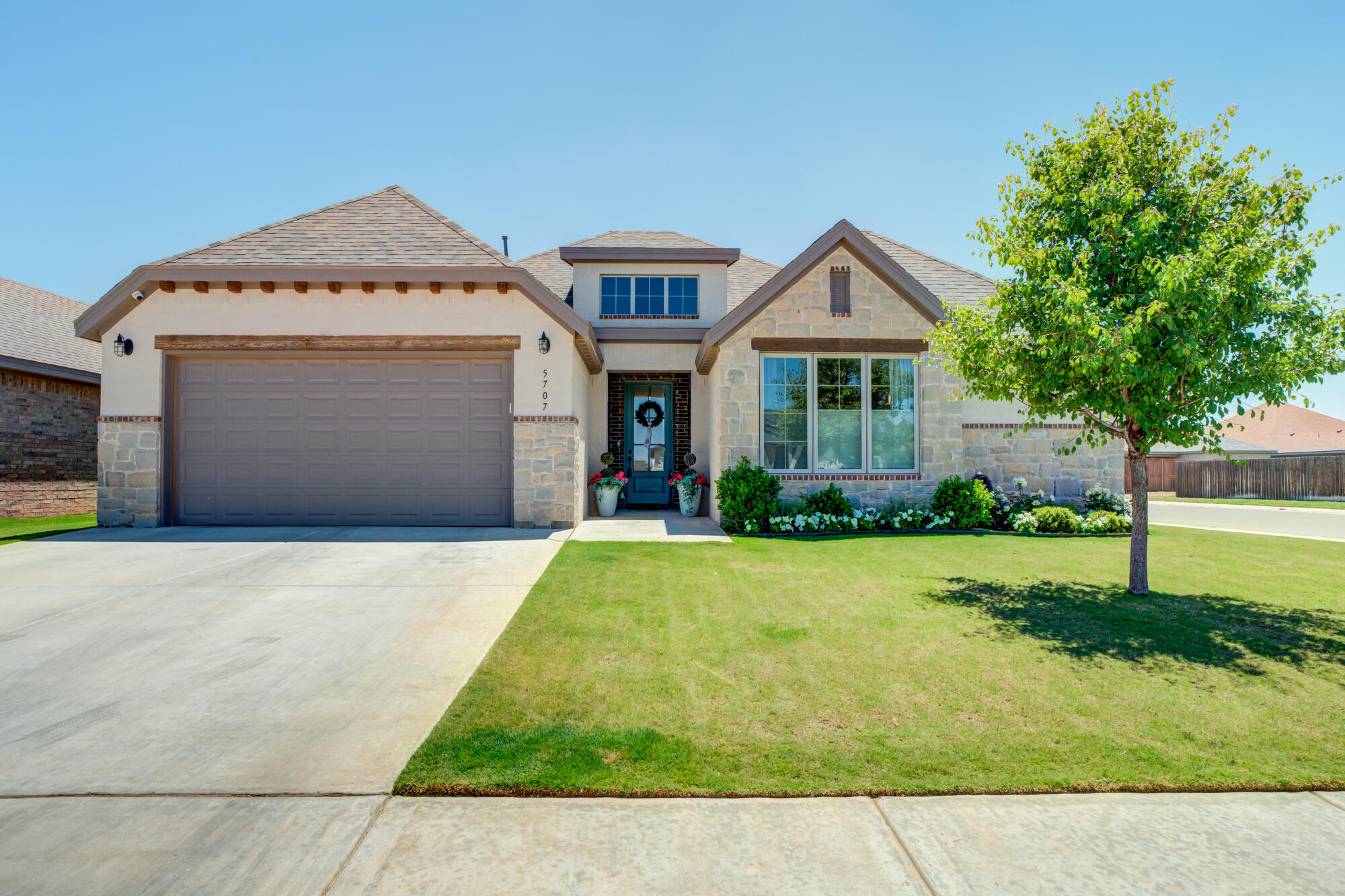 5707 117th Street Lubbock, TX 79424 - Photo 1 of 67 5707-117th-St_Lubbock-TX_16_Exterior