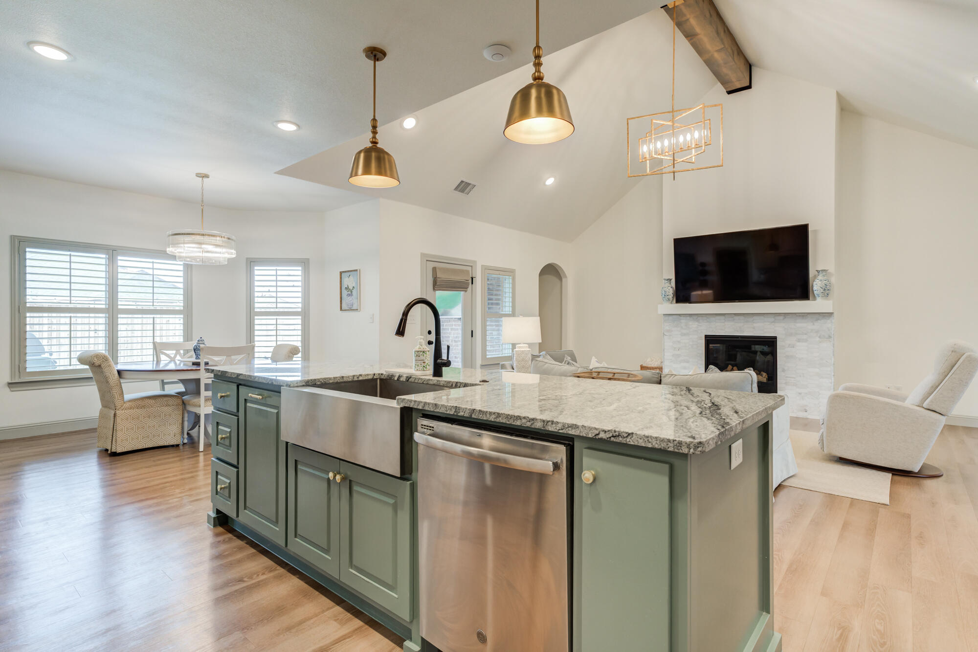 5707 117th Street Lubbock, TX 79424 - Photo 28 of 67 5707-117th-St_Lubbock-TX_24_Kitchen