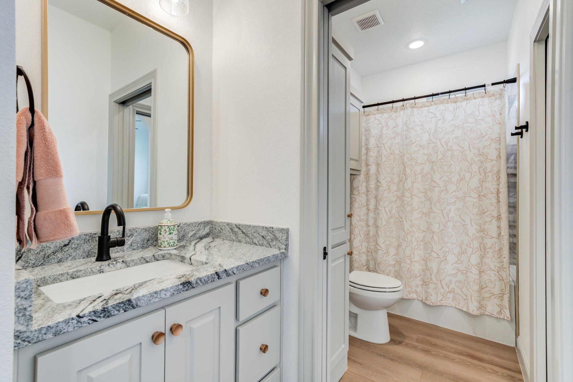 5707 117th Street Lubbock, TX 79424 - Photo 48 of 67 5707-117th-St_Lubbock-TX_5_Bathroom-2