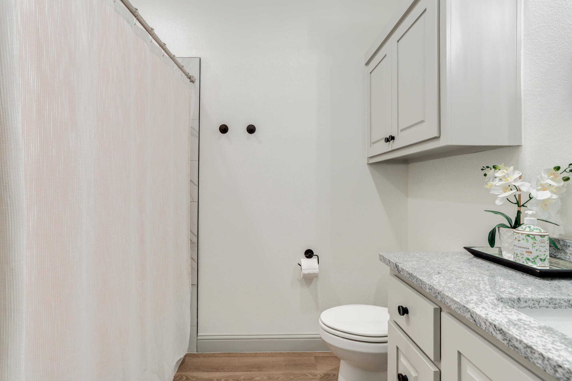 5707 117th Street Lubbock, TX 79424 - Photo 57 of 67 5707-117th-St_Lubbock-TX_37_Bathroom-3