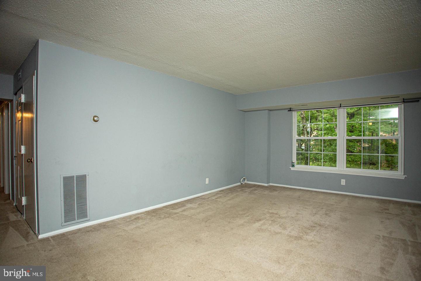 7630 Provincial Drive, Unit 208 McLean, VA 22102 - Photo 3 of 34