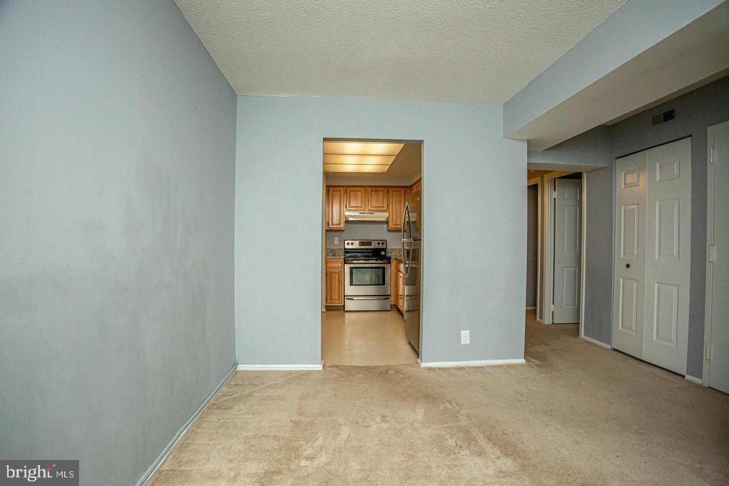 7630 Provincial Drive, Unit 208 McLean, VA 22102 - Photo 6 of 34