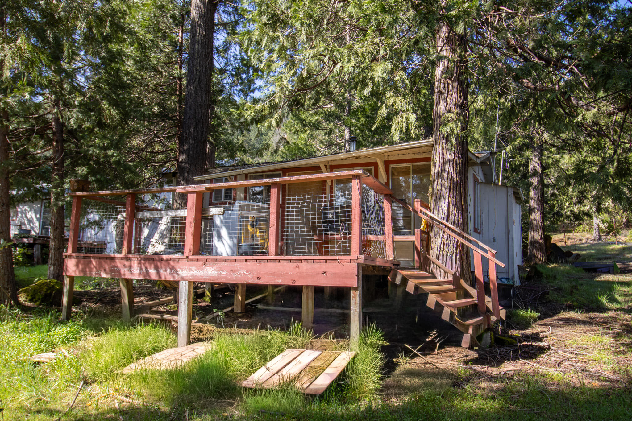 297 Warren Road Selma, OR 97538 - Photo 11 of 14 297 10