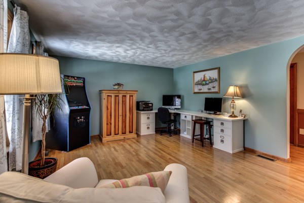 51 Lindor Road North Reading, MA 01864 - Photo 5 of 30 Gallery Image 5