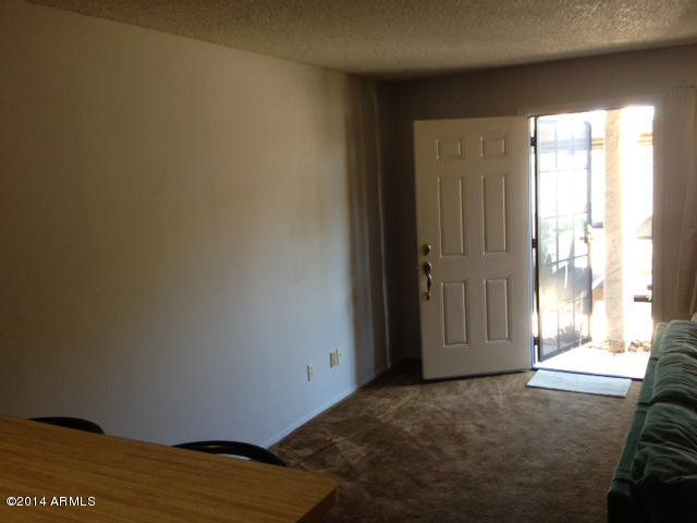700 West University Drive, Unit 111 Tempe, AZ 85281 - Photo 2 of 16 Dining/Living Area