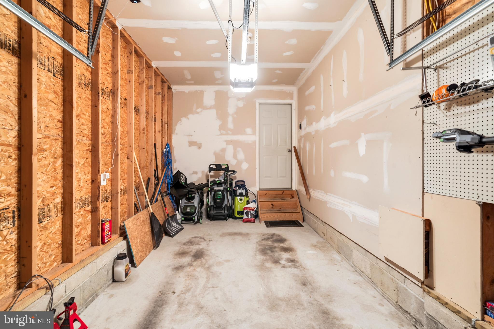 470 Wilson Avenue Lindenwold, NJ 08021 - Photo 26 of 38 a view of a living room