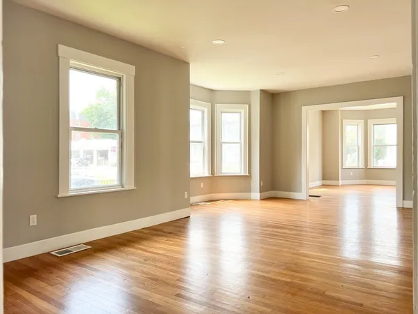 $3,200 | 642 Moody Street, Unit 1, Waltham, MA 02453