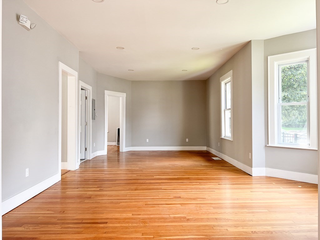 642 Moody Street, Unit 1 Waltham, MA 02453 - Photo 2 of 8