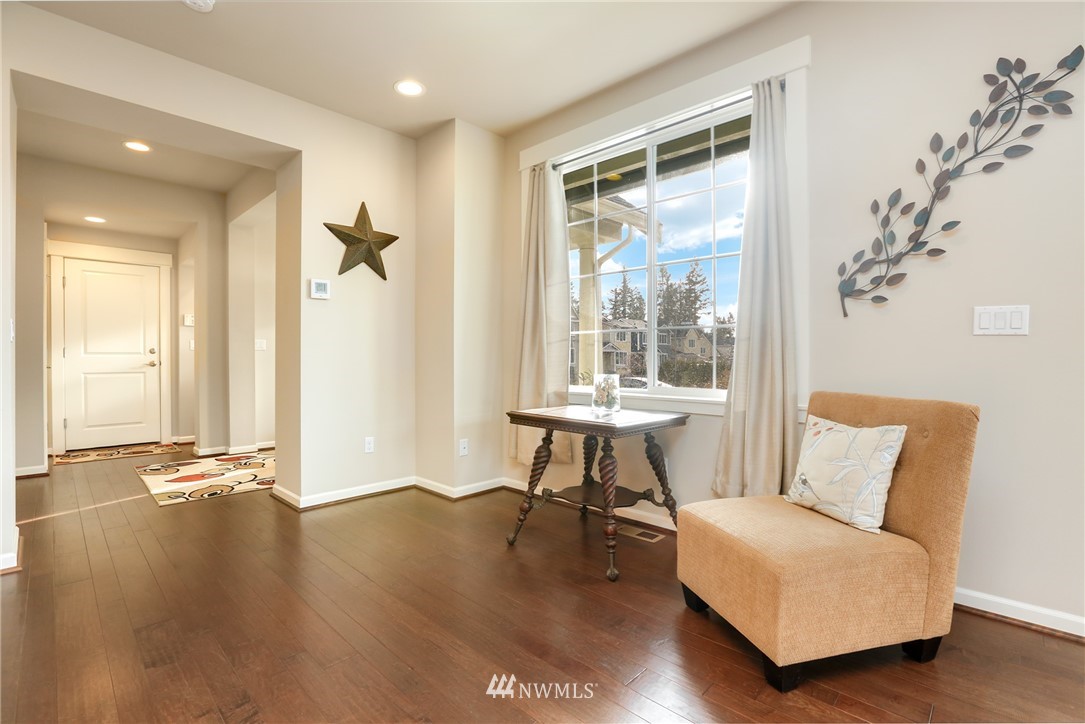 4333 186th Place Southeast Bothell, WA 98012 - Photo 4 of 25 Gallery Image 4