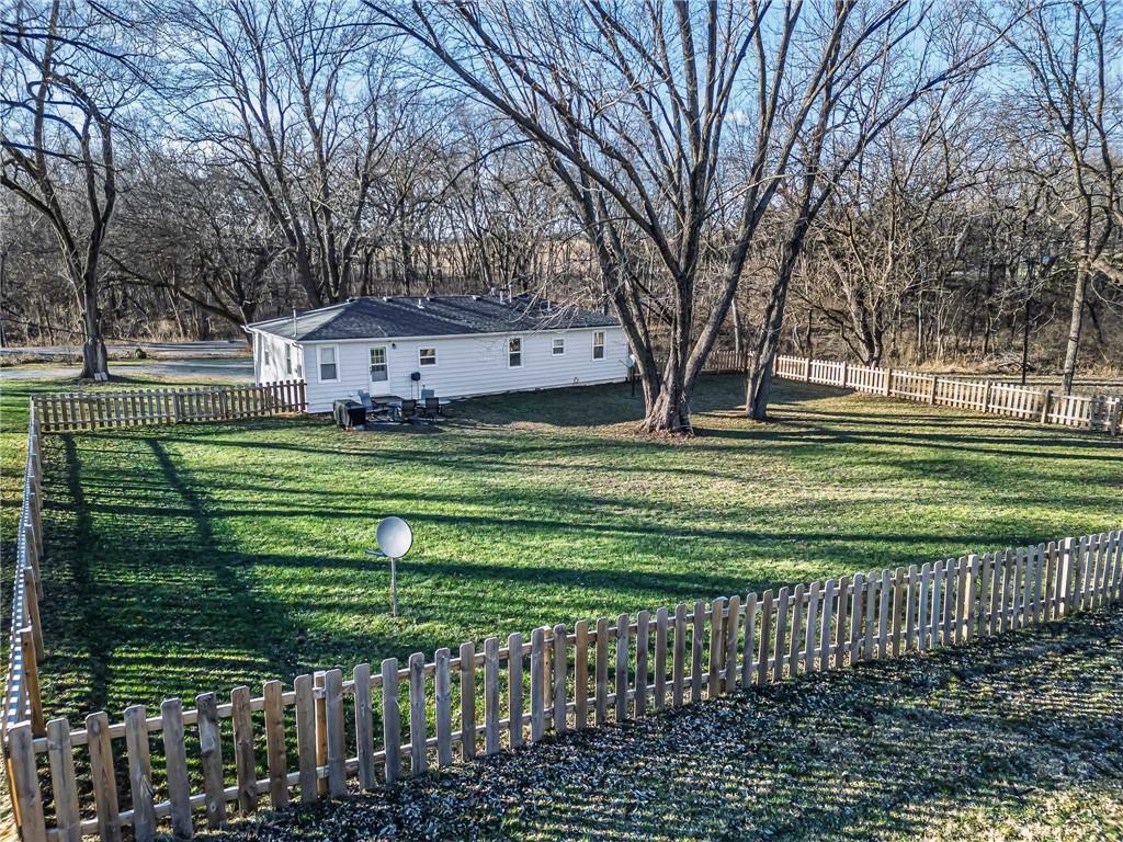 511 North 142nd Street Bonner Springs, KS 66012 - Photo 2 of 19